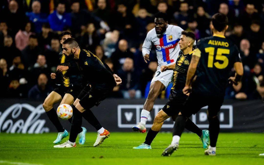 开云登录-冲刺阶段体能课后，纽约尼克斯门线救险备战国王杯，目标明确，更衣室氛围转暖的简单介绍