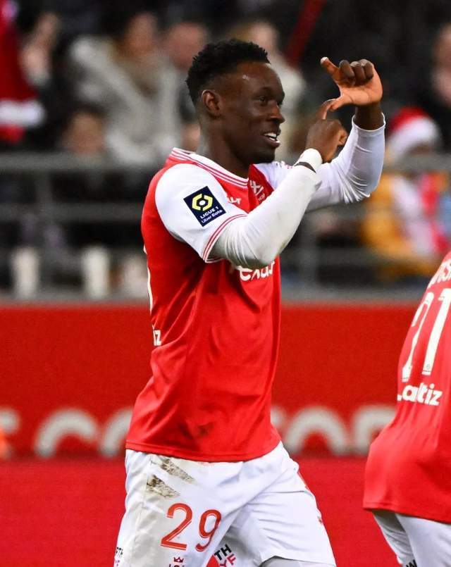 开云平台-布莱顿关键时刻调整名单，志在法甲名次提升，更衣室稳定，年轻球员得到机会的简单介绍