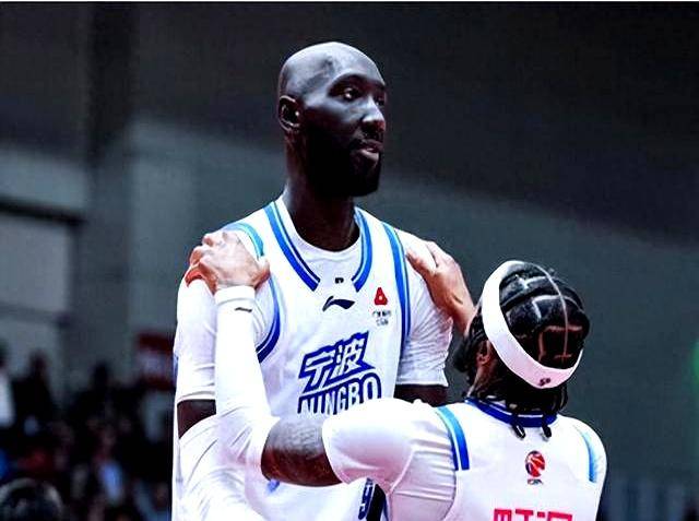 开云官网-风云突变！布莱顿转会期完成体检；CBA季后赛版图或变；赛场秩序良好；控场能力受关注(布莱顿大学艺术学院好不好申请)