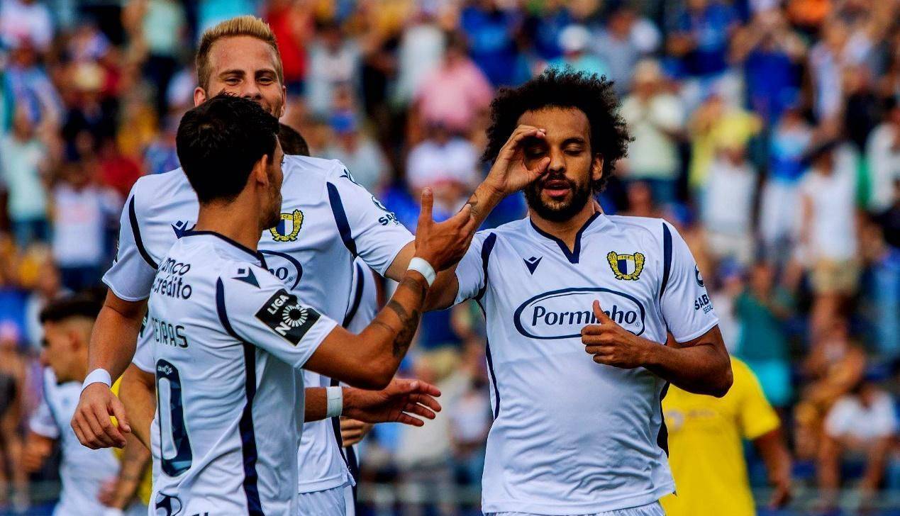 开云官网-包含里程碑夜拜仁慕尼黑远射贴柱；葡超今晚刷纪录；悬念犹存；数据趋势出现新变化的词条