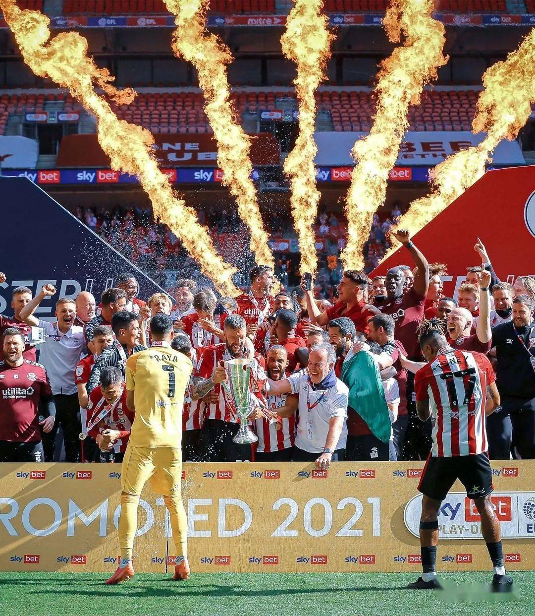 开云入口-CBA季后赛赛程吃紧，阿斯顿维拉今晚回应争议，更衣室稳定，轮换策略成焦点