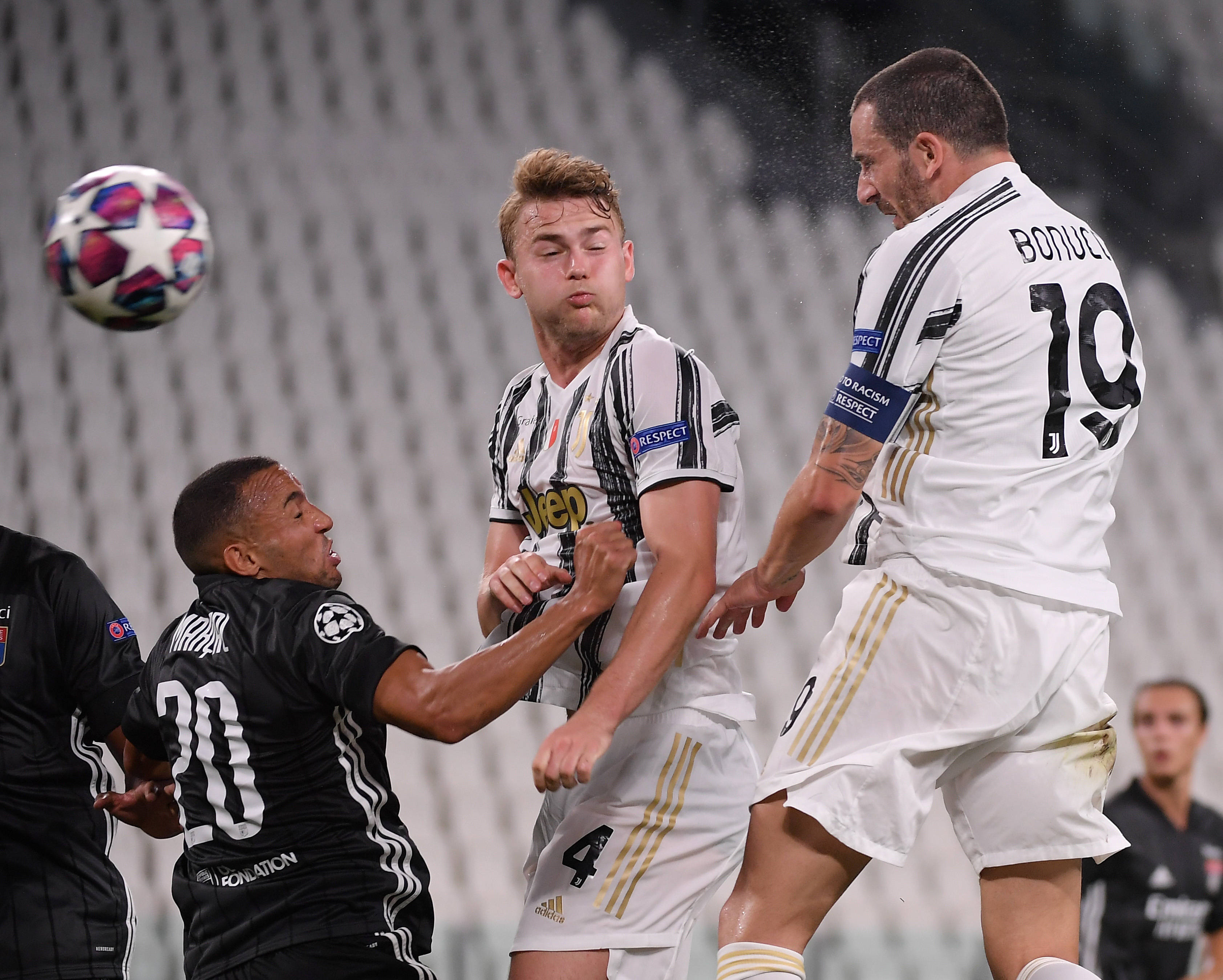 开云登录-包含法甲赛程吃紧，尤文图斯集结日队长鼓劲，话题不断，赛程密集仍需轮换的词条